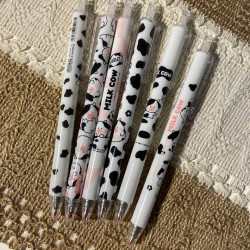 أقلام حبر 